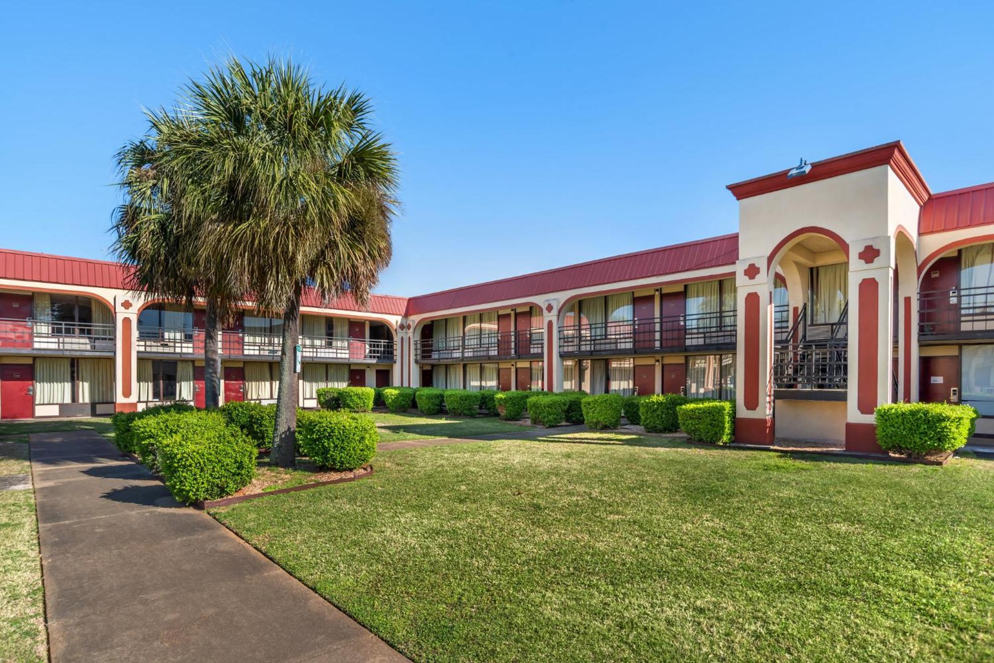 Red Roof Inn Montgomery - Midtown Exterior foto